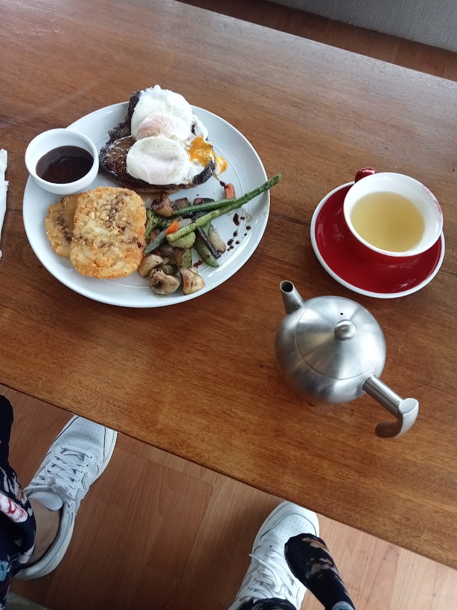 Brandy's Cafe-10